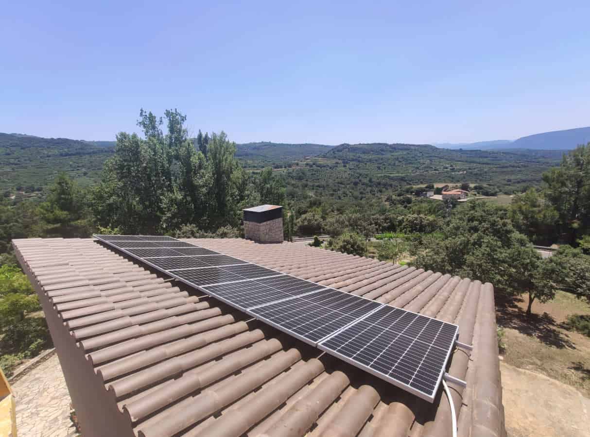 Instalación autoconsumo solar en Benassal Castelló DIRENERGY